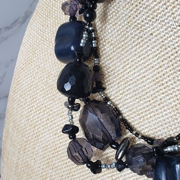 TRIPLE STRAND BEADED NECKLACE  - Picture 3 of 6